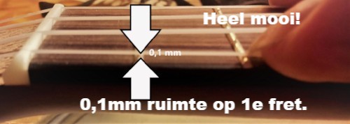 afbeelding bij slecht afgestelde gitaar